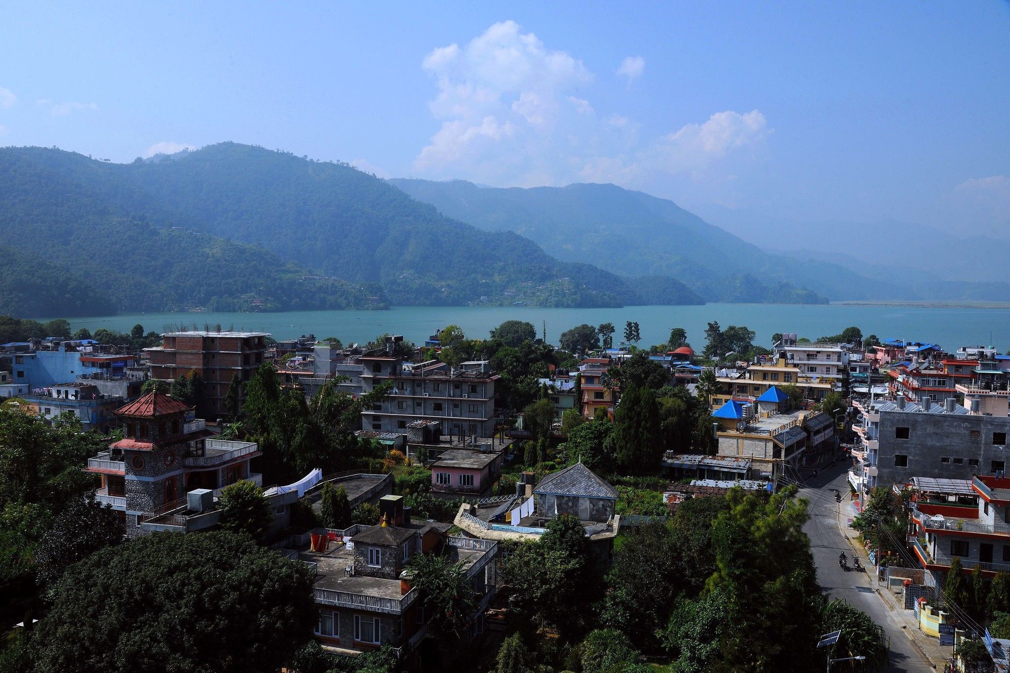 Hotel Queens Park Pokhara Kültér fotó